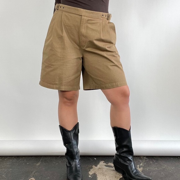 J. Peterman - Dark Khaki Pleated Shorts - Picture 2 of 7